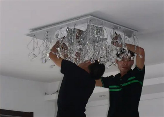 家具安裝：燈具安裝有哪些要求？燈具品牌介紹