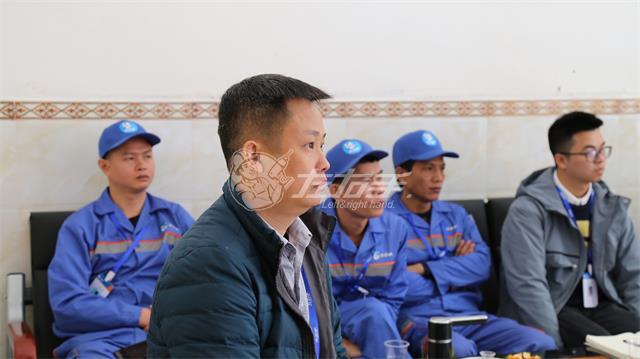 寧總與他的團(tuán)隊