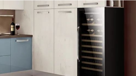 家裝酒柜隔斷效果圖，靠墻酒柜有什么作用？