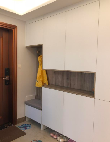 玄關(guān)鞋柜風(fēng)水：房子裝修，鞋柜實(shí)不實(shí)用，看鞋柜空間布局設(shè)計(jì)