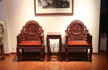 組合家具設(shè)計(jì)：傳統(tǒng)家具的應(yīng)用中，組合型家具僅中堂一例，別無(wú)二類