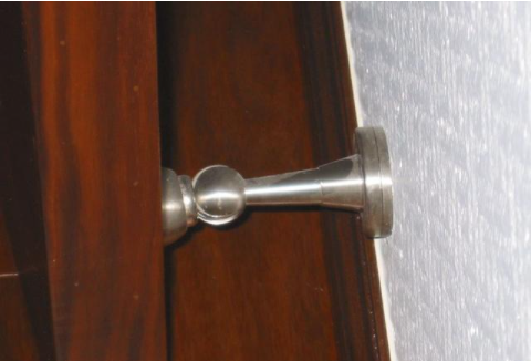 【電磁門吸器】木門門吸怎么安裝？安裝在什么位置好？