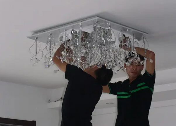 家具安裝：燈具安裝有哪些要求？燈具品牌介紹