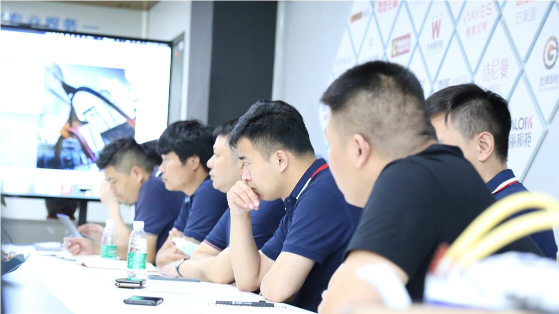 左右手研討會(huì)現(xiàn)場